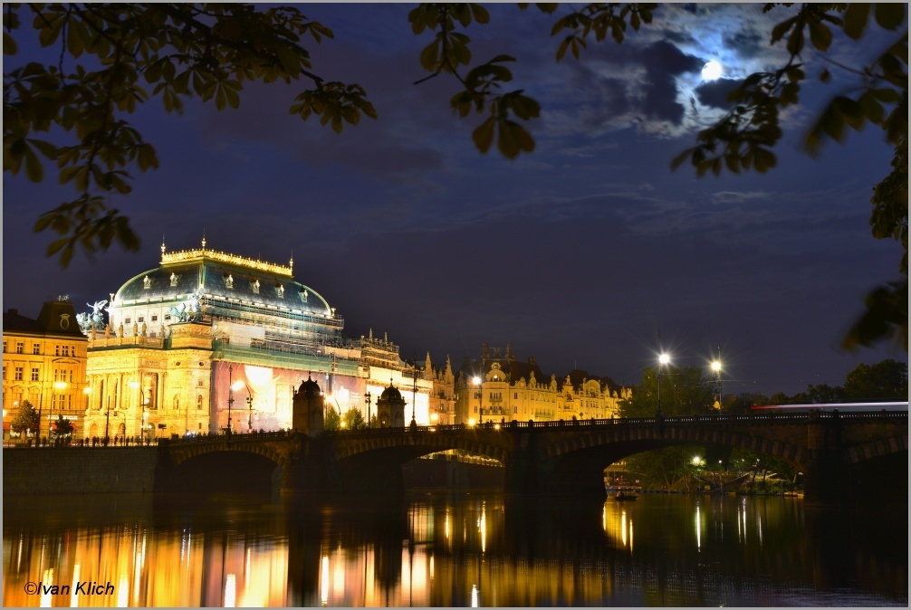 Národní divadlo ze Střeleckého ostrova